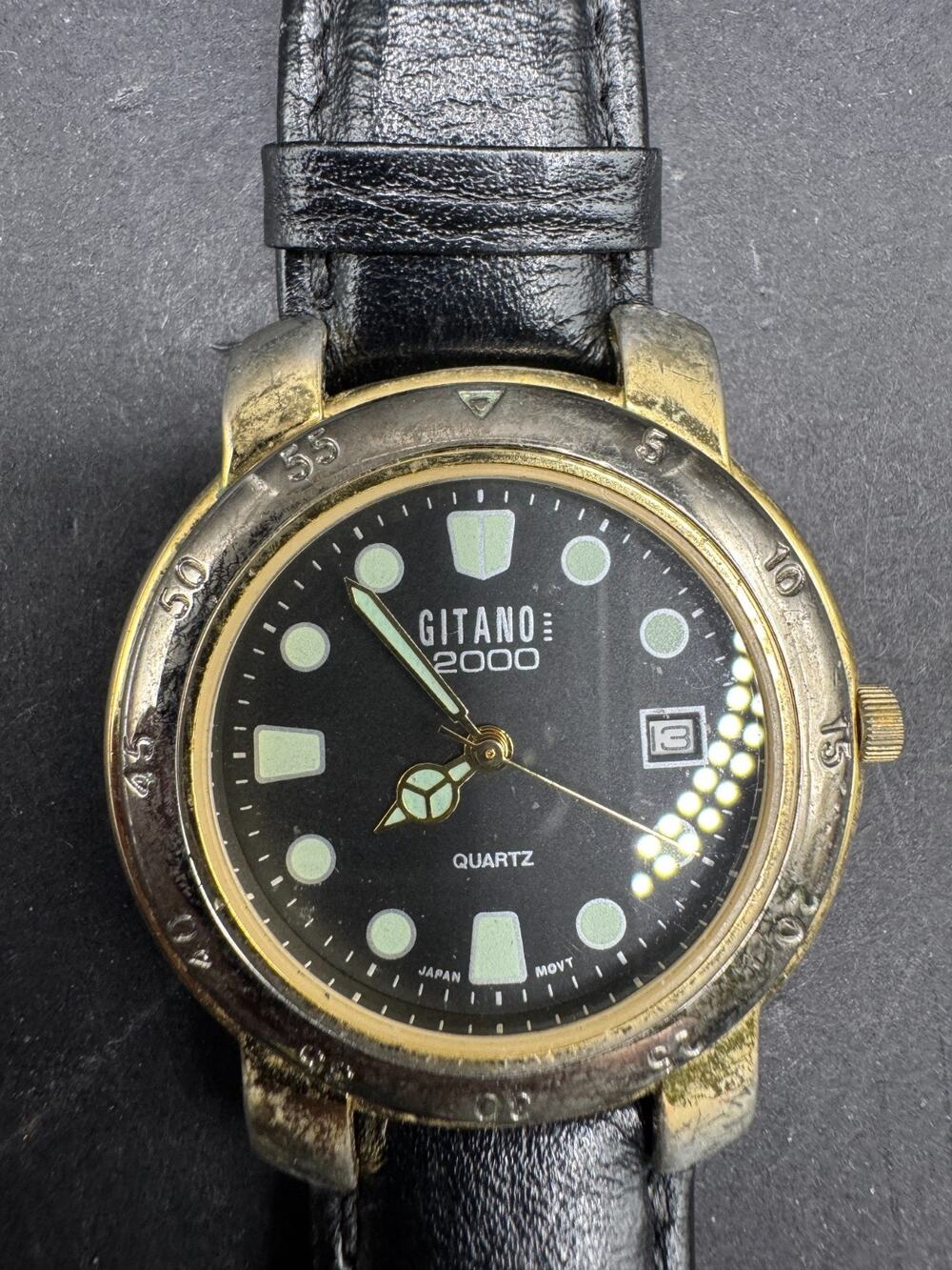 Vintage Gitano 2000 Men's Wrist Watch Water Resistant Quartz Date Gold Tone 36MM